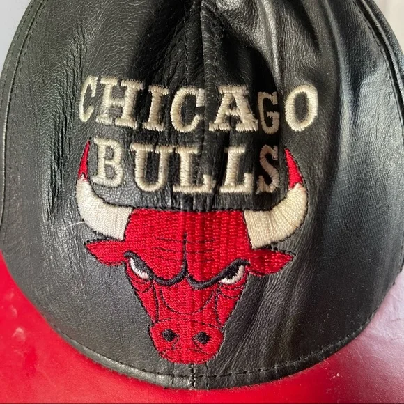 1990s” NBA Chicago Bulls Red/Black Leather Jeff Hamilton Design Strap back Hat
